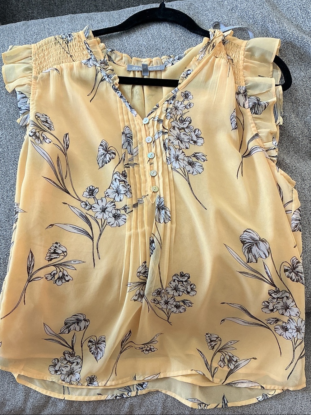 Daniel Rainn Yellow Floral Ruffle Sleeve Blouse